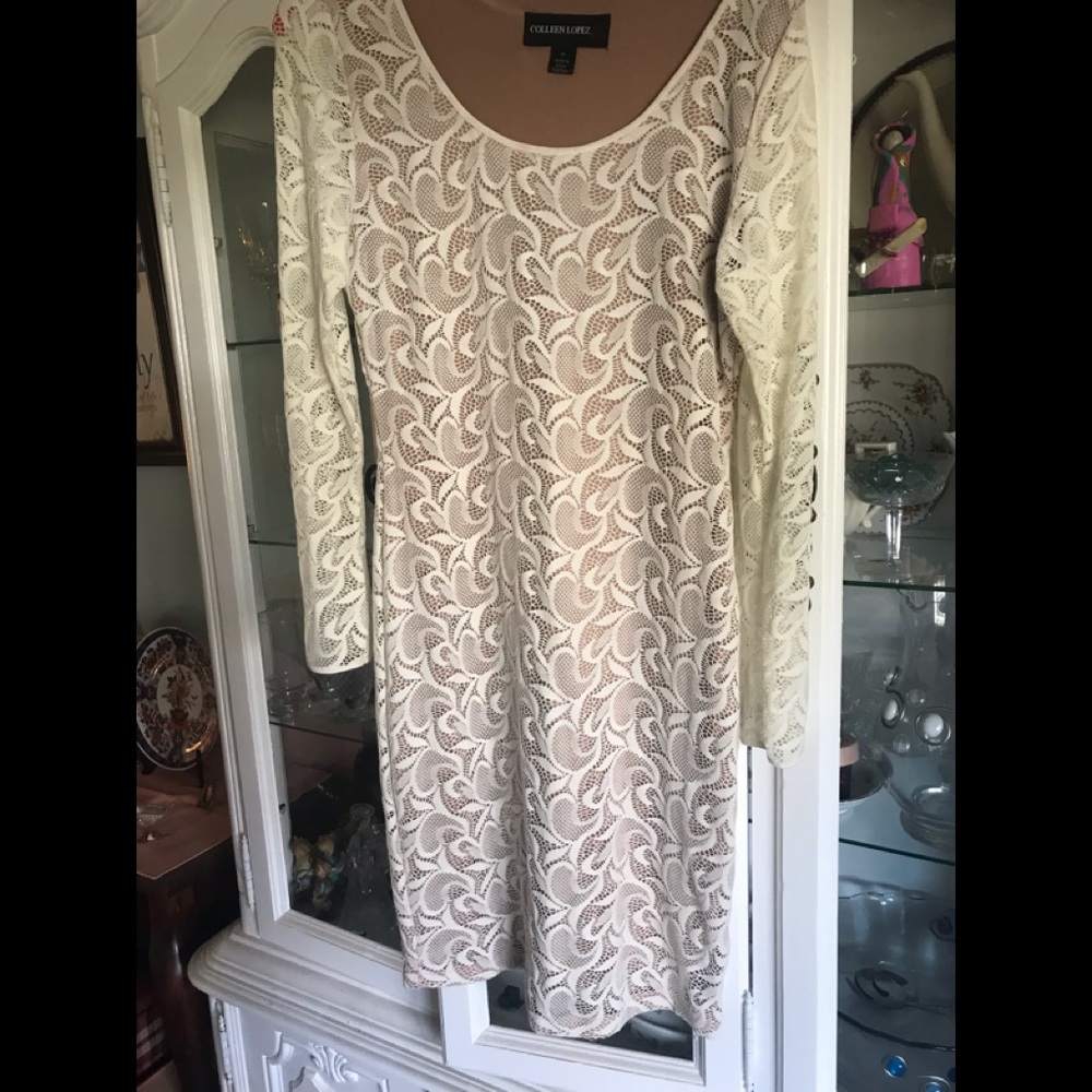 Colleen Lopez Lace cocktail dress